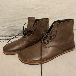 Davinci footwear boots!